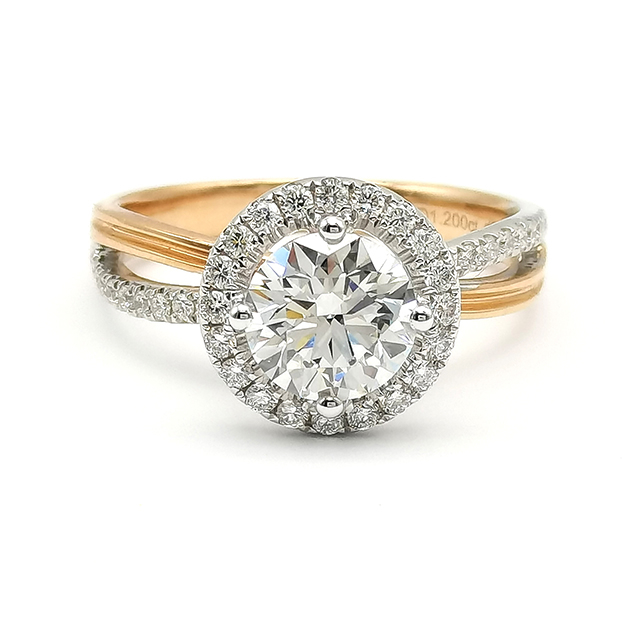 四爪围镶钻石戒指